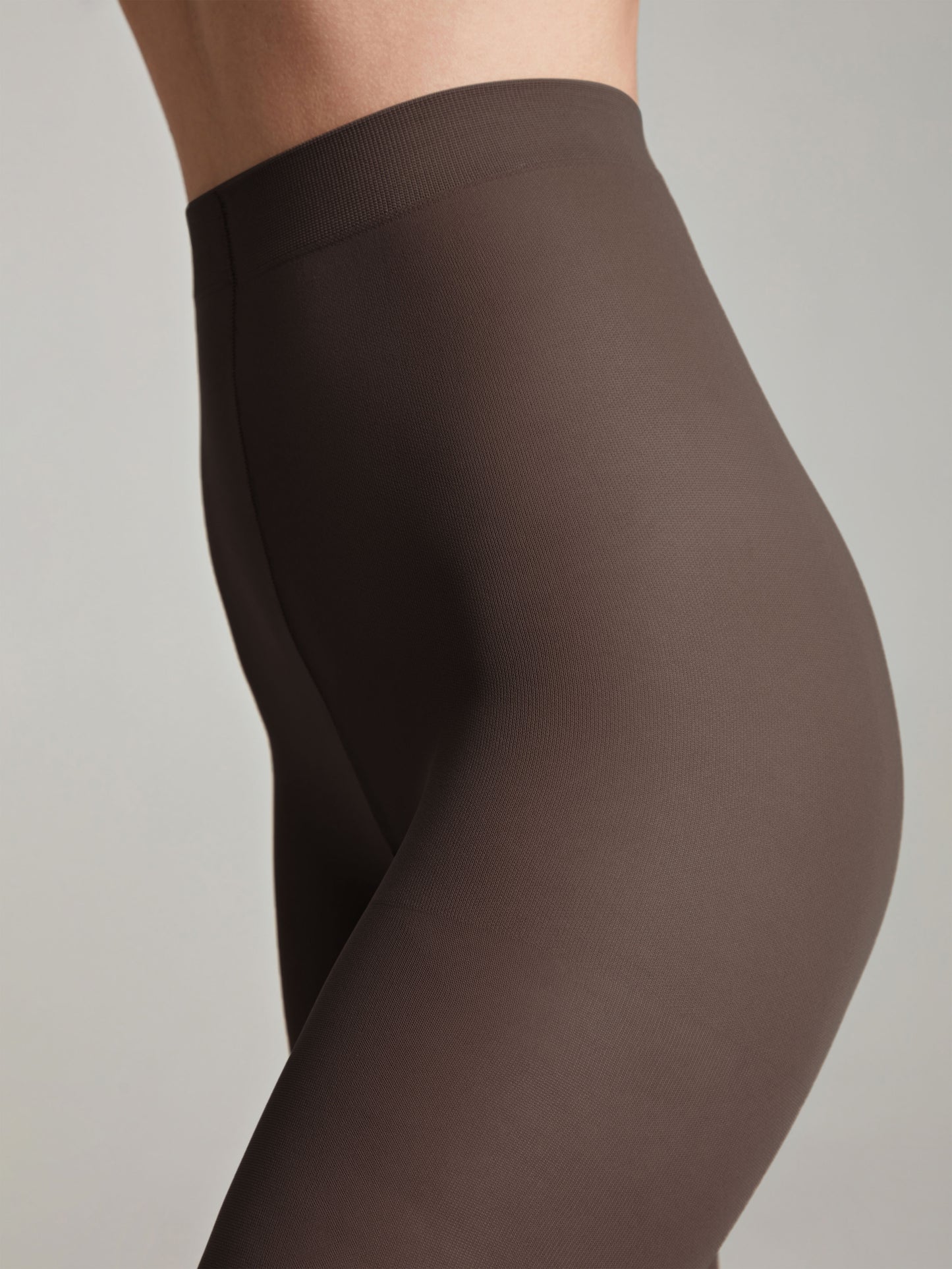 Blickdichte Damenstrumpfhose mit Microfibra - Elegant Episode - Luzy