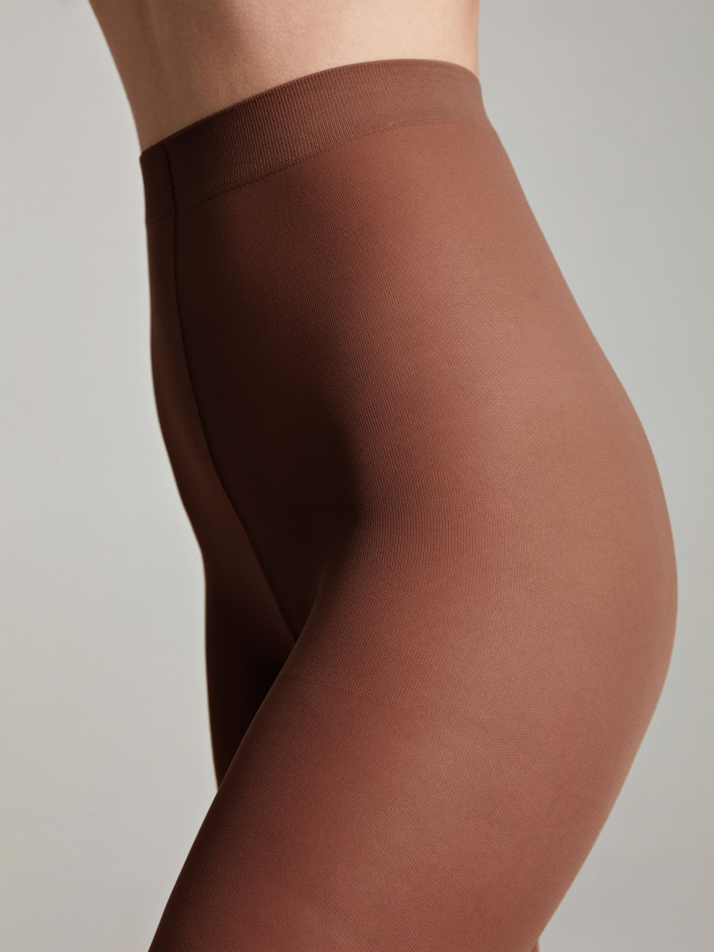 Blickdichte Damenstrumpfhose mit Microfibra - Elegant Episode - Luzy